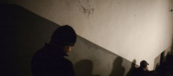 Шаҳрвандони хориҷӣ ҳангоми тафтишоти МХФ. Акс аз бойгонӣ Шаҳрвандони хориҷӣ ҳангоми тафтишоти МХФ. Акс аз бойгонӣ - Sputnik Тоҷикистон