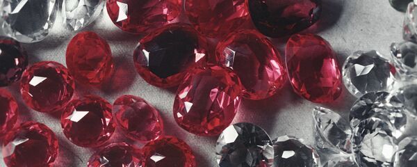 Драгоценные камни, архивное фото - Sputnik Тоҷикистон