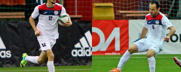 Нападающий Джахонгир Эргашев и полузащитник Амирбек Джурабоев. Архивное фото Нападающий Джахонгир Эргашев и полузащитник Амирбек Джурабоев. Архивное фото - Sputnik Таджикистан