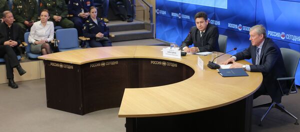 Генеральный секретарь ОДКБ Николай Бордюжа (справа) на пресс-конференции в международном мультимедийном пресс-центре МИА Россия сегодня Генеральный секретарь ОДКБ Николай Бордюжа (справа) на пресс-конференции в международном мультимедийном пресс-центре МИА Россия сегодня - Sputnik Таджикистан