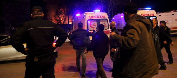 Машины скорой помощи на месте теракта в Анкаре - Sputnik Таджикистан