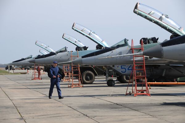 Самолеты МиГ-29. Архивное фото - Sputnik Таджикистан