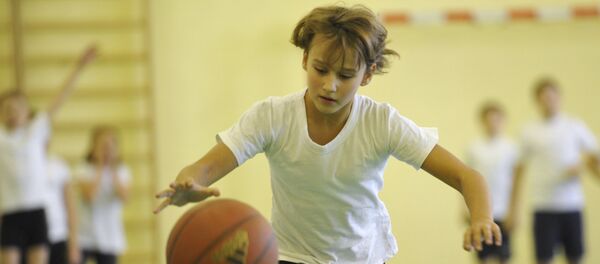 Тарбияи ҷисмонӣ дар мактаб. Акс аз бойгонӣ - Sputnik Тоҷикистон