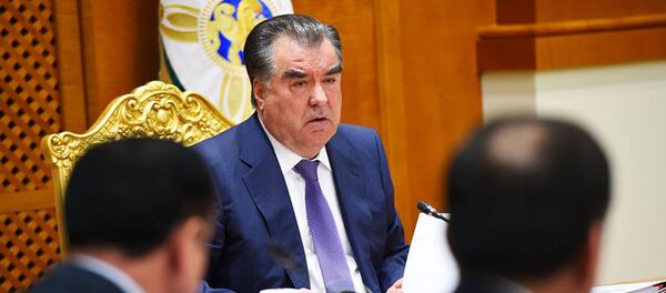 Эмомали Рахмон на заседании правительства 29 февраля 2016 года  - Sputnik Тоҷикистон