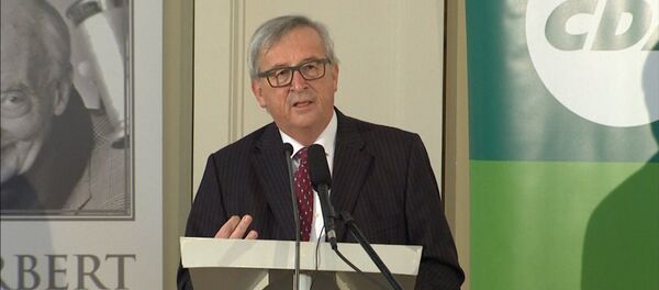 Не будем повторять ошибки – Юнкер объяснил, почему Украину не возьмут в ЕС Не будем повторять ошибки – Юнкер объяснил, почему Украину не возьмут в ЕС - Sputnik Таджикистан