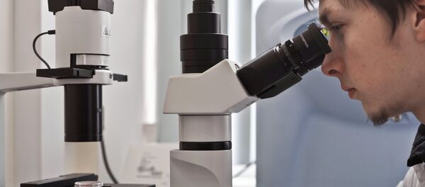 В лаборатории. Архивное фото - Sputnik Тоҷикистон