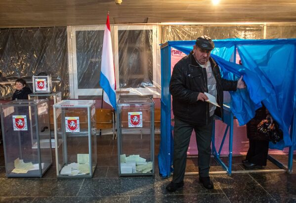 Референдум о статусе Крыма в Джанкойском районе - Sputnik Таджикистан