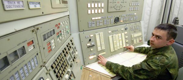 Дежурный расчет Ракетных войск стратегического назначения. Архивное фото - Sputnik Таджикистан