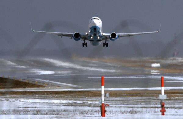 Самолет Boeing 737-800 авиакомпании FlyDubai совершает посадку в аэропорту Внуково. Архивное фото Самолет Boeing 737-800 авиакомпании FlyDubai совершает посадку в аэропорту Внуково. Архивное фото - Sputnik Таджикистан
