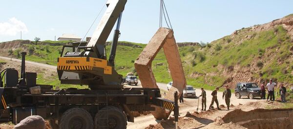 Военные 201-й базы помогли населению Рудаки в ликвидации стихийного бедствия - Sputnik Таджикистан