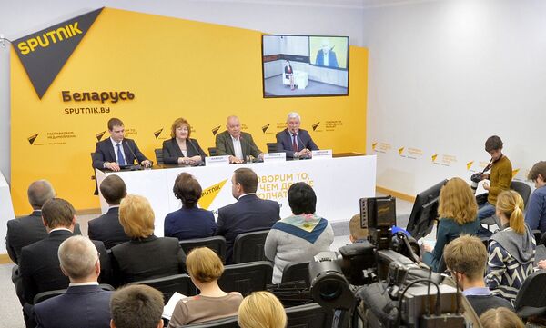 Генеральный директор МИА Россия сегодня Дмитрий Киселев и министр информации Белоруссии Лилия Ананич Генеральный директор МИА Россия сегодня Дмитрий Киселев и министр информации Белоруссии Лилия Ананич - Sputnik Таджикистан
