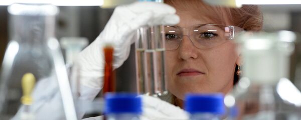 В лаборатории. Архивное фото - Sputnik Таджикистан