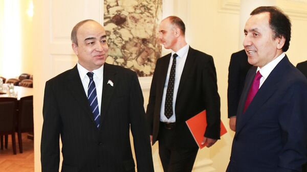 В Москве прошла встреча Шукурджона Зухурова с Имомуддином Сатторовым - Sputnik Таджикистан
