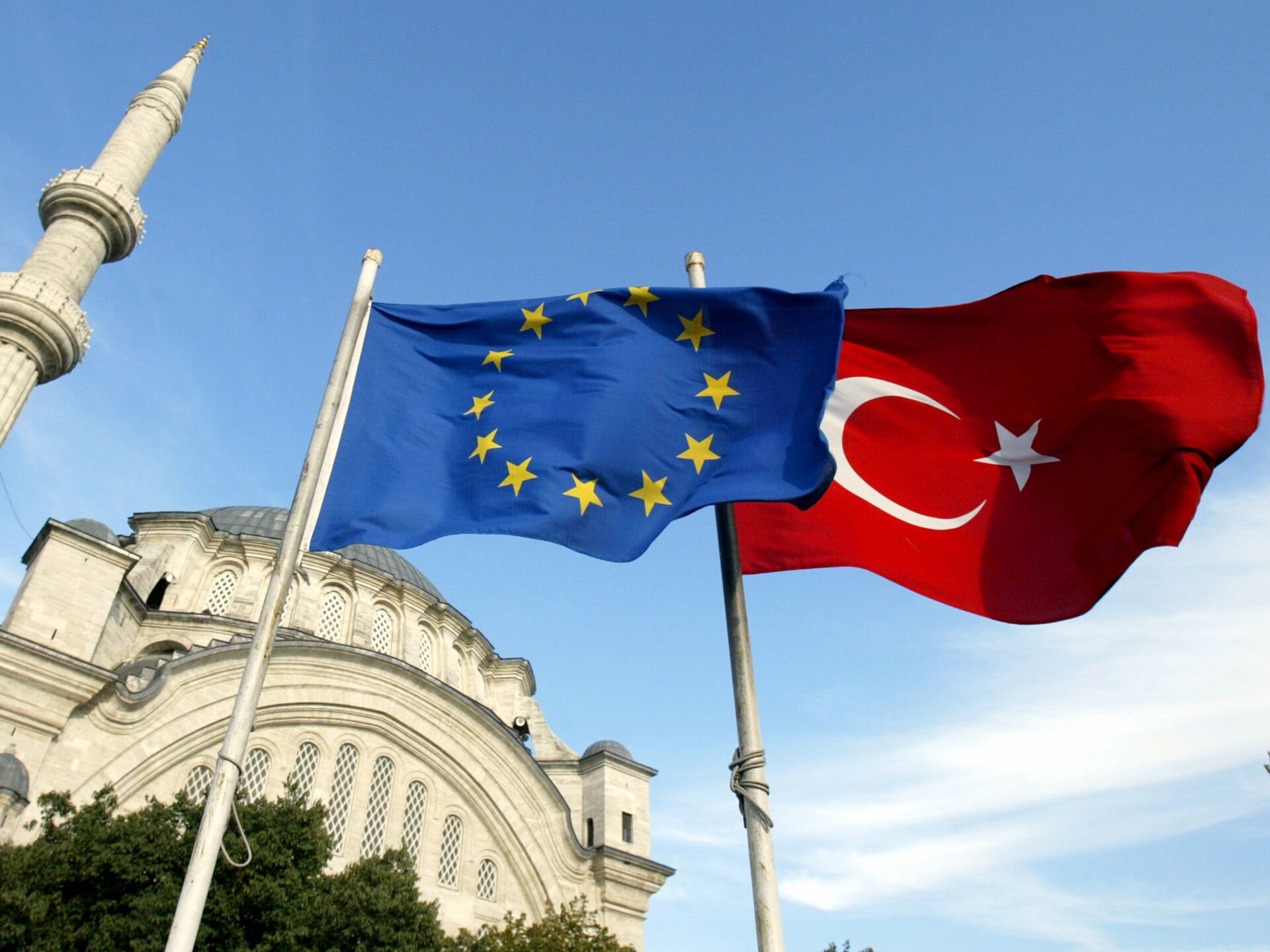 Союз россии турции. Турция ЕС флаг. Турция и ЕС. Турция и Европейский Союз. ЕС против Турция.