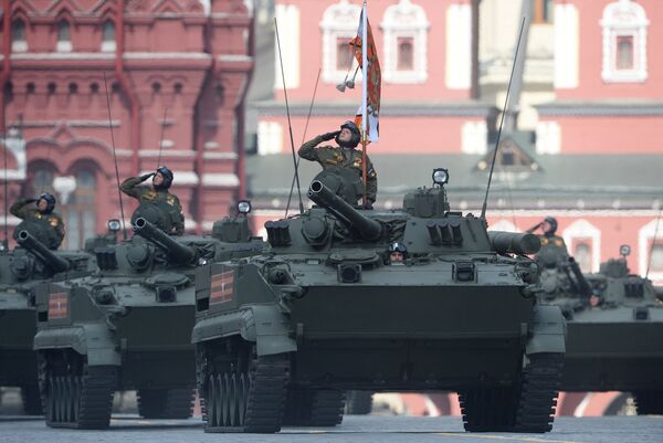 Генеральная репетиция военного парада в честь 71-й годовщины Победы в ВОВ Генеральная репетиция военного парада в честь 71-й годовщины Победы в ВОВ - Sputnik Таджикистан