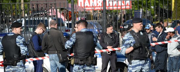 Массовая драка на Хованском кладбище в Москве - Sputnik Тоҷикистон