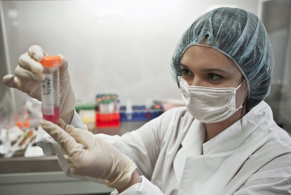 Исследование а лаборатории. Архивное фото Исследование а лаборатории. Архивное фото - Sputnik Таджикистан