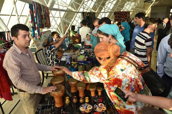 Ночь в музее в Душанбе Ночь в музее в Душанбе - Sputnik Таджикистан