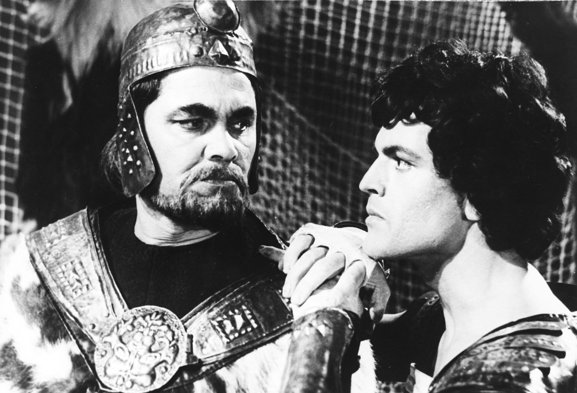 Кадр из кинофильма Рустам и Сухроб, режиссер Борис Кимягаров. Киностудия Таджик-фильм. Репродукция с кинопленки. - Sputnik Тоҷикистон, 1920, 30.12.2025