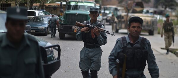 Пулиси Афғонистон дар ҷои ҳодиса. 25 майи соли 2016. - Sputnik Тоҷикистон
