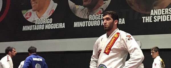 Комил Боймуродов. Архивное фото Комил Боймуродов. Архивное фото - Sputnik Таджикистан