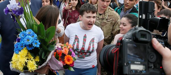 Надежда Савченко прибыла в Киев 25 мая 2016 года - Sputnik Таджикистан