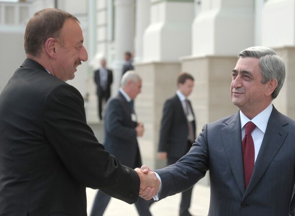 Переговоры по карабахскому урегулированию И.Алиева и С.Саргсяна. Архивное фото - Sputnik Таджикистан