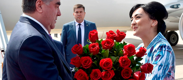 Раисҷумҳури Тоҷикистон ба Тошканд, акс аз бойгонӣ - Sputnik Тоҷикистон