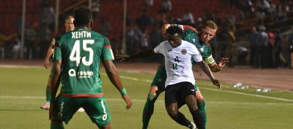 Товарищеский матч Истиклол - Локомотив. Архивное фото - Sputnik Таджикистан