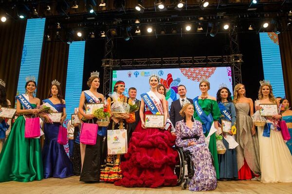 Конкурс красоты  ШОС и БРИКС Королева Весна - Sputnik Таджикистан