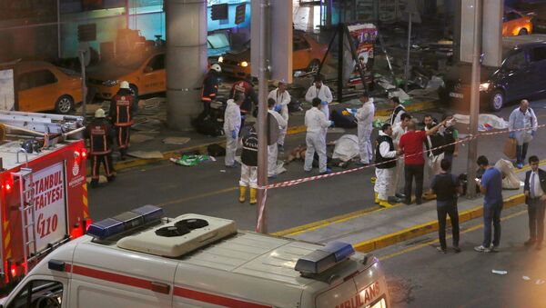Взрывы в аэропорту Стамбула - Sputnik Таджикистан