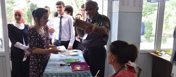 Вступительные экзамены в НТЦ Таджикистана Вступительные экзамены в НТЦ Таджикистана - Sputnik Таджикистан