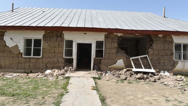 Кадры разрушенных домов после землетрясения в Раштском районе - Sputnik Тоҷикистон