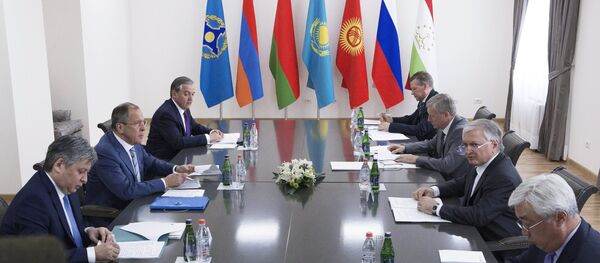 Заседание Совета министров иностранных дел Организации Договора о коллективной безопасности, архивное фото Заседание Совета министров иностранных дел Организации Договора о коллективной безопасности, архивное фото - Sputnik Таджикистан