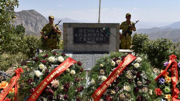 Памятные мероприятия на 12-й заставе Московского пограничного отряда - Sputnik Таджикистан