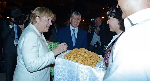 Ангела Меркель в Кыргызстане - Sputnik Таджикистан