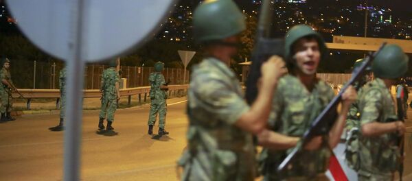 Военные в Турции. 15 июля 2016 - Sputnik Таджикистан