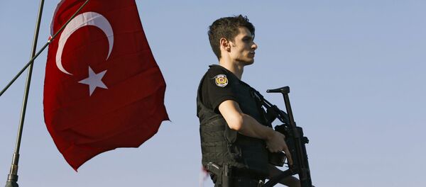 Турецкий полицейский, архивное фото - Sputnik Таджикистан