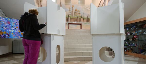 Овоздиҳии пешакӣ дар интихоботи Думаи давлатии ФР Овоздиҳии пешакӣ дар интихоботи Думаи давлатии ФР - Sputnik Тоҷикистон