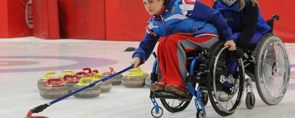 Тренировка паралимпийской сборной России по керлингу - Sputnik Таджикистан