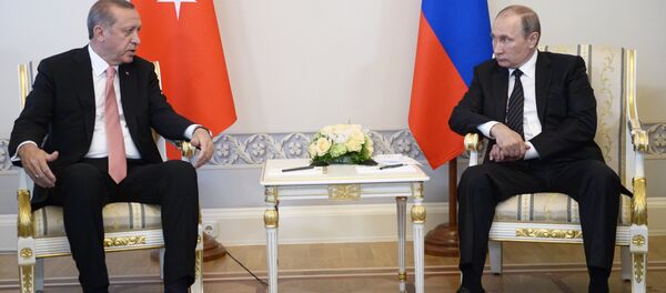 Вохӯрии президентони Русия ва Туркия. Акс аз бойгонӣ - Sputnik Тоҷикистон