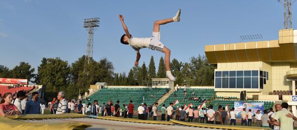 Рӯзи варзишгарон дар Душанбе Рӯзи варзишгарон дар Душанбе - Sputnik Тоҷикистон