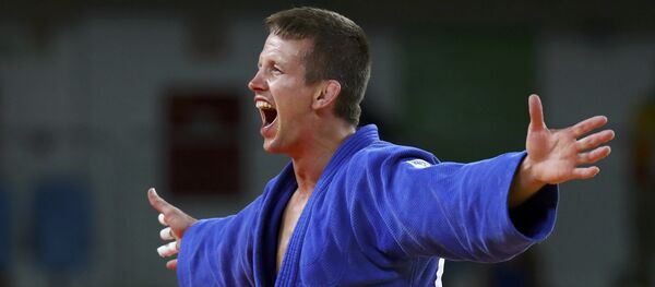 Дзюдоист Дирк ван Тихелт на Олимпиаде в Рио-де-Жанейро Дзюдоист Дирк ван Тихелт на Олимпиаде в Рио-де-Жанейро - Sputnik Таджикистан