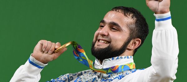 Казахстанский спортсмен Ниджат Рагимов занял первое место на соревнованиях по тяжелой атлетике на Олимпийских играх в Рио-де-Жанейро - Sputnik Таджикистан