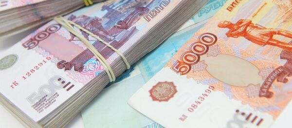 Рублевые купюры разного достоинства, архивное фото - Sputnik Таджикистан