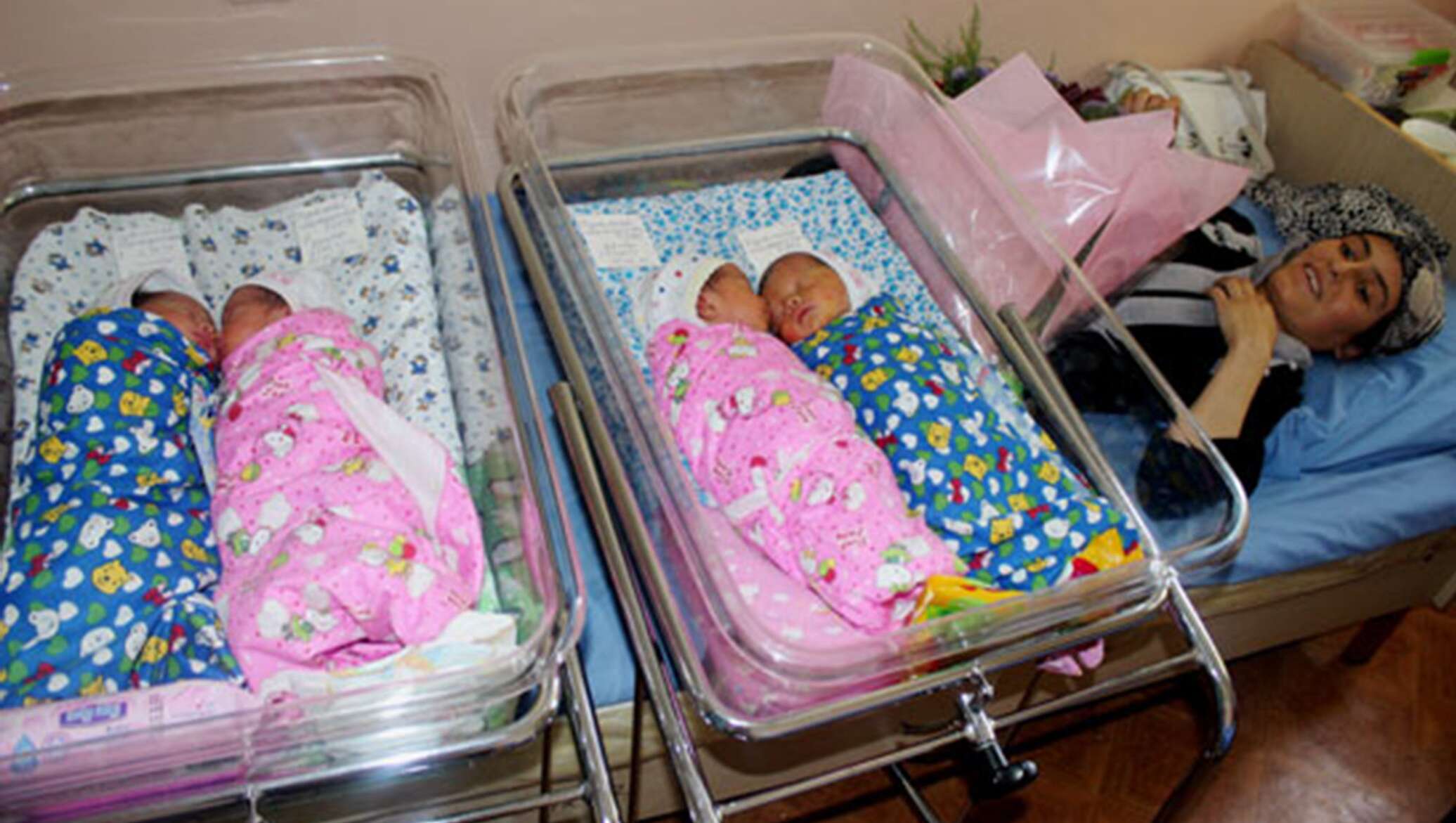 Душанбе роды. Население таджикистана. Жители таджикистана. Душанбе. Родом 1 в душанбе таджикистан.