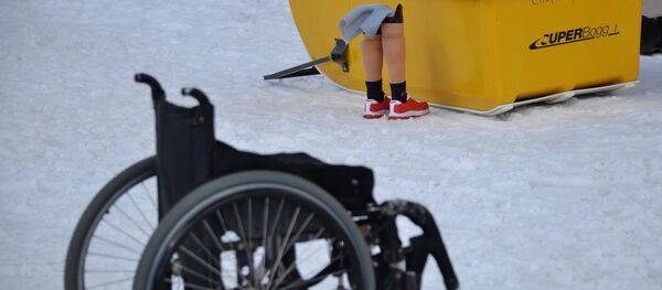 Инвалидная коляска на соревнованиях. Архивное фото Инвалидная коляска на соревнованиях. Архивное фото - Sputnik Таджикистан