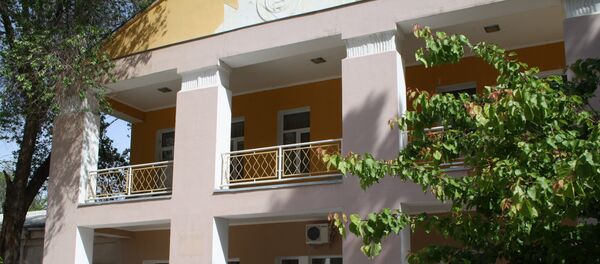 Школа-гимназия №1 в Худжанде. Архивное фото - Sputnik Таджикистан