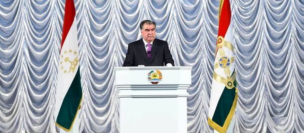 Табрикти Эмомалӣ Раҳмон ба муносибати 25-умин солшарди истиқлолияти ҶТ. Душанбе 8-уми сентябр Табрикти Эмомалӣ Раҳмон ба муносибати 25-умин солшарди истиқлолияти ҶТ. Душанбе 8-уми сентябр - Sputnik Тоҷикистон