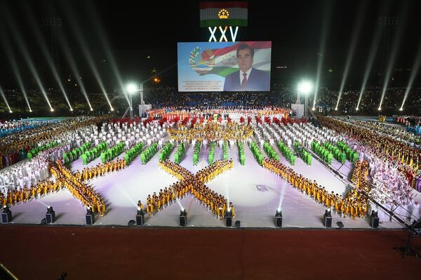 Гала-шоу на юбилей Независимости в Душанбе - Sputnik Таджикистан